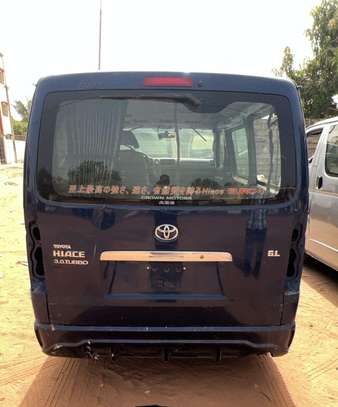 Toyota Hiace 14-16 image 8