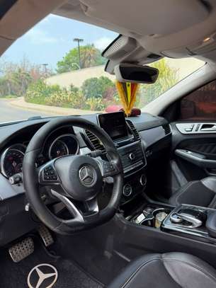 Mercedes 450 image 3