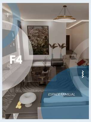 F4 à vendre à la Sicap Foire image 2