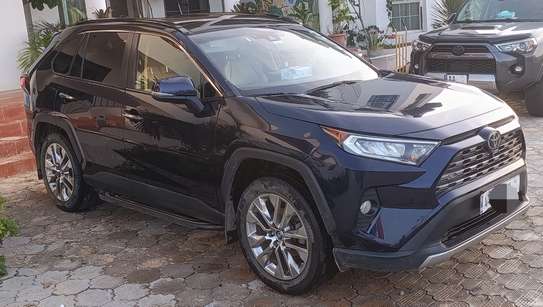 2019 RAV4 Limited AWD image 4