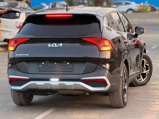 kia Sportage noire design moderne éclairage led image 11