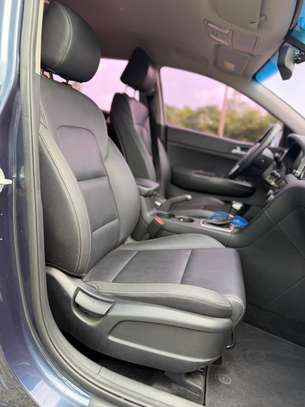 Kia Sportage image 8