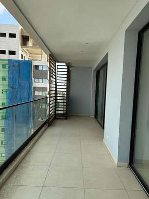 F4 à vendre au point e au 8 ème étage  208 m² image 3