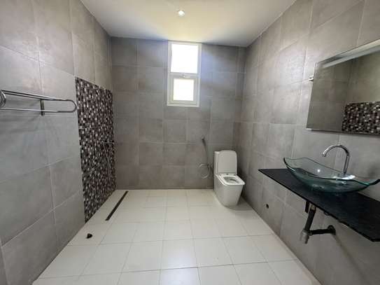 Maison à vendre a la vdn derrière eslusive image 7
