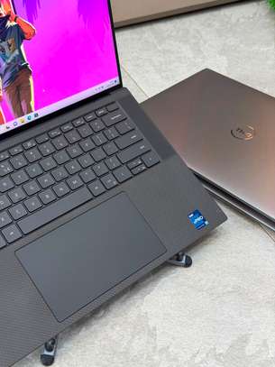 Dell Precision 5570 image 6