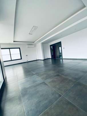 Bel appartement à Yoff Onomo image 7