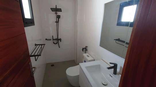 T3 à vendre sur l'avenue bourguiba image 2