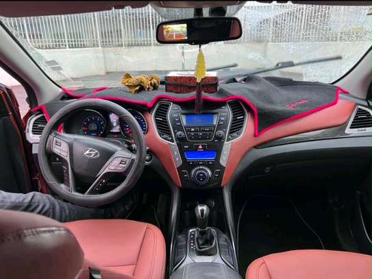 Hyundai Santafe 2014 image 3