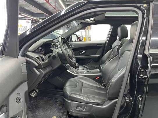 Ranger ROver Evoque Land wing 2017 image 7