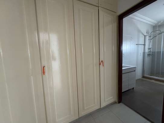 Penthouss à louer au Almadie 4 chambres côte Sonatel image 9