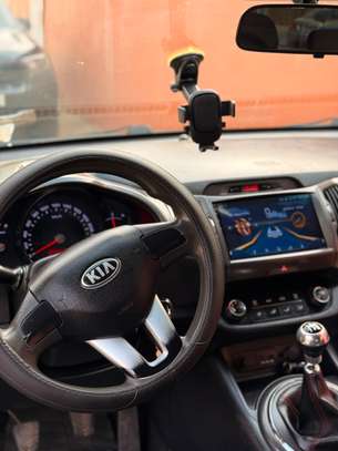 KIA SPORTAGE image 2