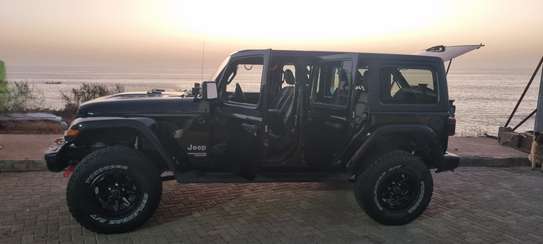 Jeep image 10