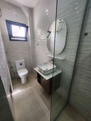 Appartement F3 à louer à mermoz image 5