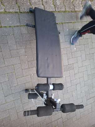 Banc pour musculation ( planche à abdo ) image 2