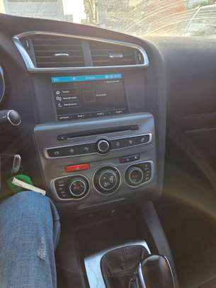 Citroen C4 automatique 2017 – Venant, Très propre image 7