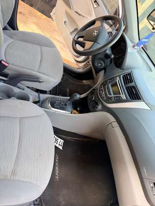 Hyundai Accent Se Venant image 4