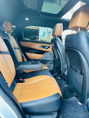 Range Rover Velar 2018 image 10