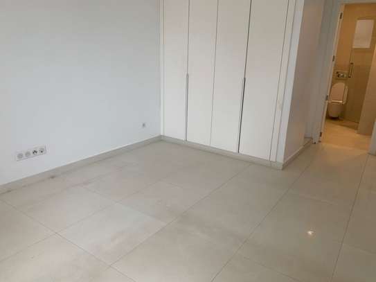 Appartement à louer aux Point e image 8