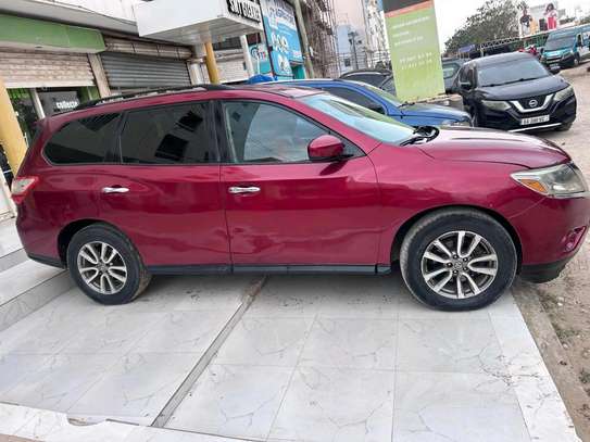 Nissan Pathfinder image 10