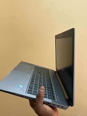 GAMER HP ZBOOK 15 I7 image 4