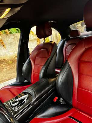 Mercedes C300 custom en c63 noir mat design sportif image 10