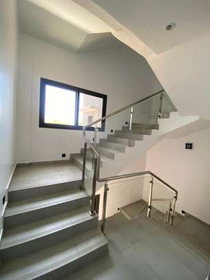 Très Bel appartement de type F4 à louer image 9