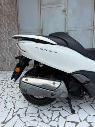 Honda Forza 300 injection - Nouveau modèle image 5