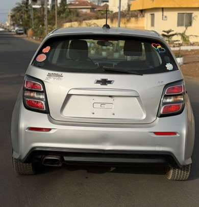 Chevrolet sonic Année 2018 image 8