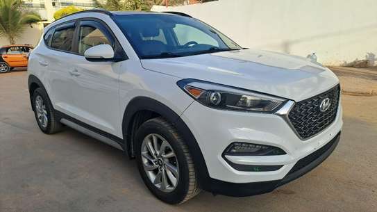 Hyundai Tucson 2017 cuir noir extra clean image 2