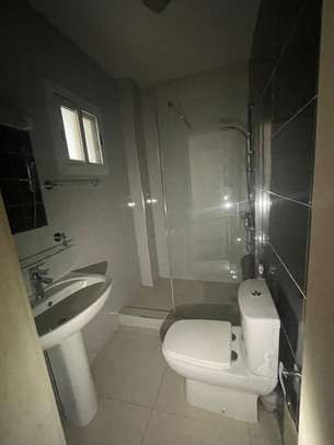 Appartement F4 à louer au Point E image 6