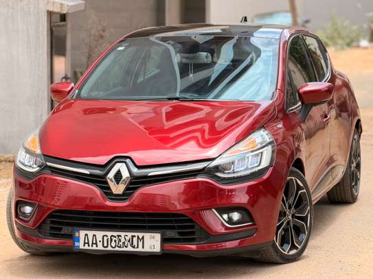RENAULT CLIO 2019 image 2