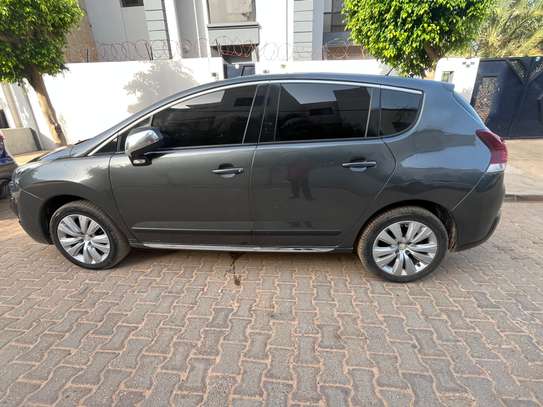 Peugeot 3008 SUV 2016 image 4