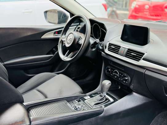 Mazda 3 Coupé image 6