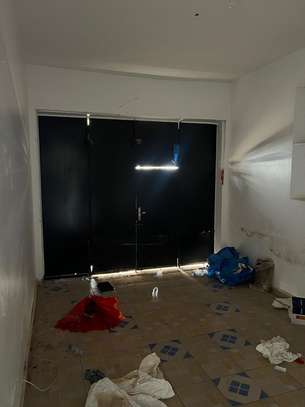 Grande Villa a louer aux Almadies image 7