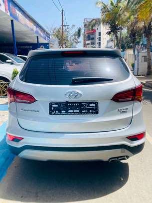 Hyundai santafe 2017 4x4 image 13