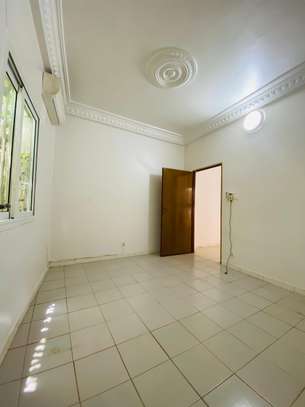 Studio à Mermoz (non loin de l'IAM) image 5