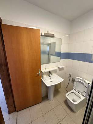 Appartement à louer F4 résidence axa image 9