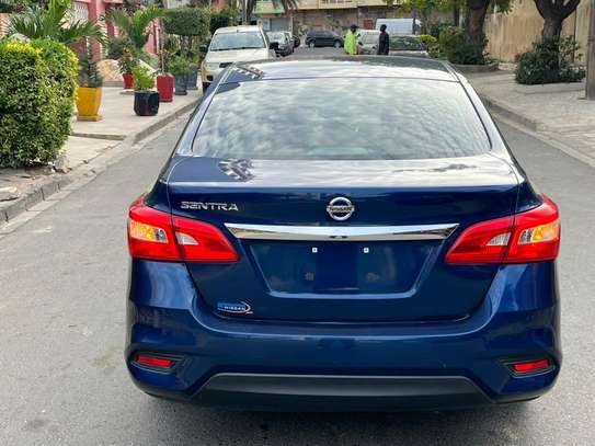 Nissan Sentra année 2017 image 7