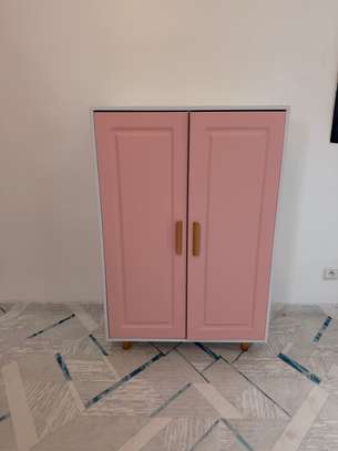 Armoire rose moderne image 4