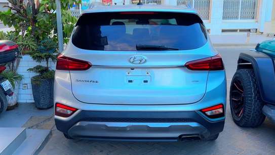 HYUNDAI SANTA FE 2019 image 3
