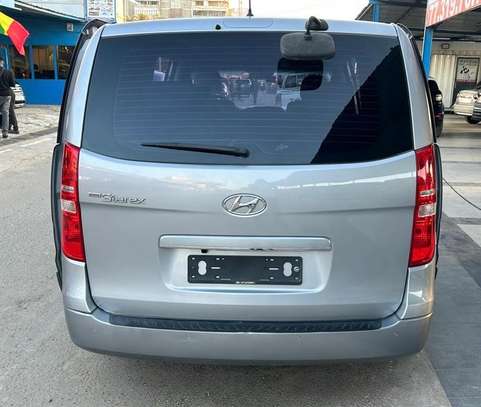 Hyundai Starex manuelle 12 places image 10