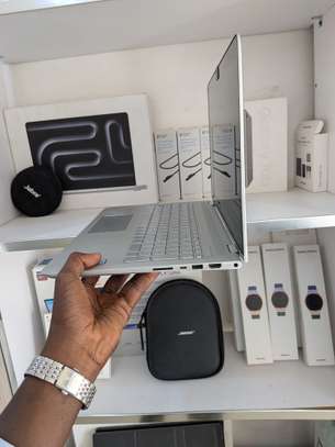 HP envy i7 )7e) 16g de ram ) 1TB tactile x360 ) 17pouce image 5