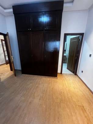 Très joli Apt F4 à la cité ISRA 2 image 9