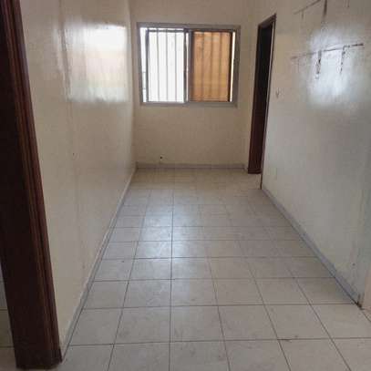 VILLA F5 A LOUER HANN MARISTES image 5