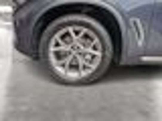 BMW X5 xDrive40i  2021 image 9