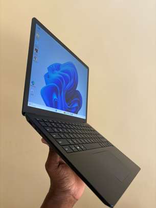 MICROSOFT LAPTOP 3 10TH GENERATION I5 image 4