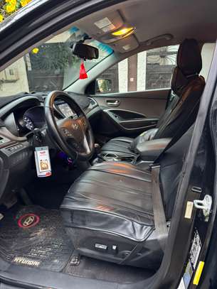Hyundai Santafé image 6