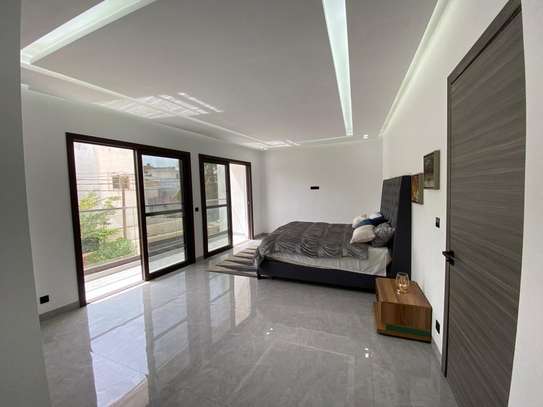 Vente joli appartement F4 standing à Mermoz Dakar image 4