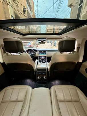 Ranger rover SHE année 2019 full options image 11