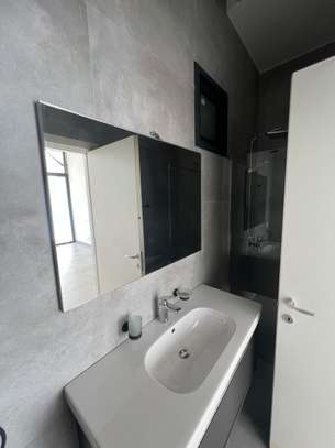 F4 d e225 m² à vendre sur la corniche image 7
